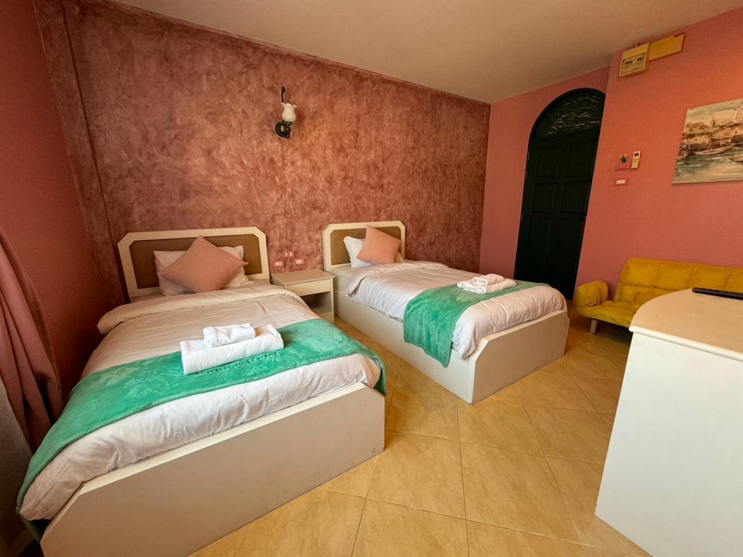 Venice Hotel HHQ Buitenkant foto
